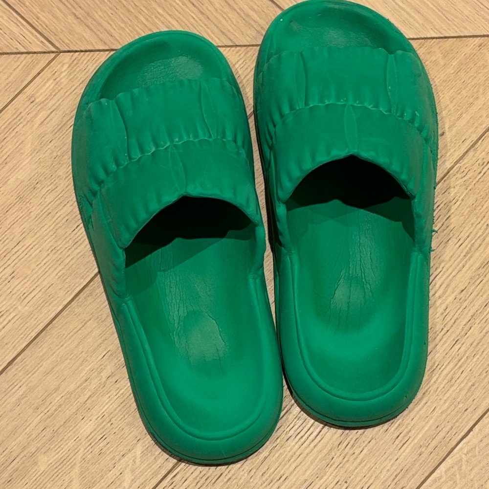 Women's Green Slide Slippers